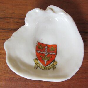 W.H. Goss crested heraldry china vintage Colchester oyster shell (GC054 Grace)